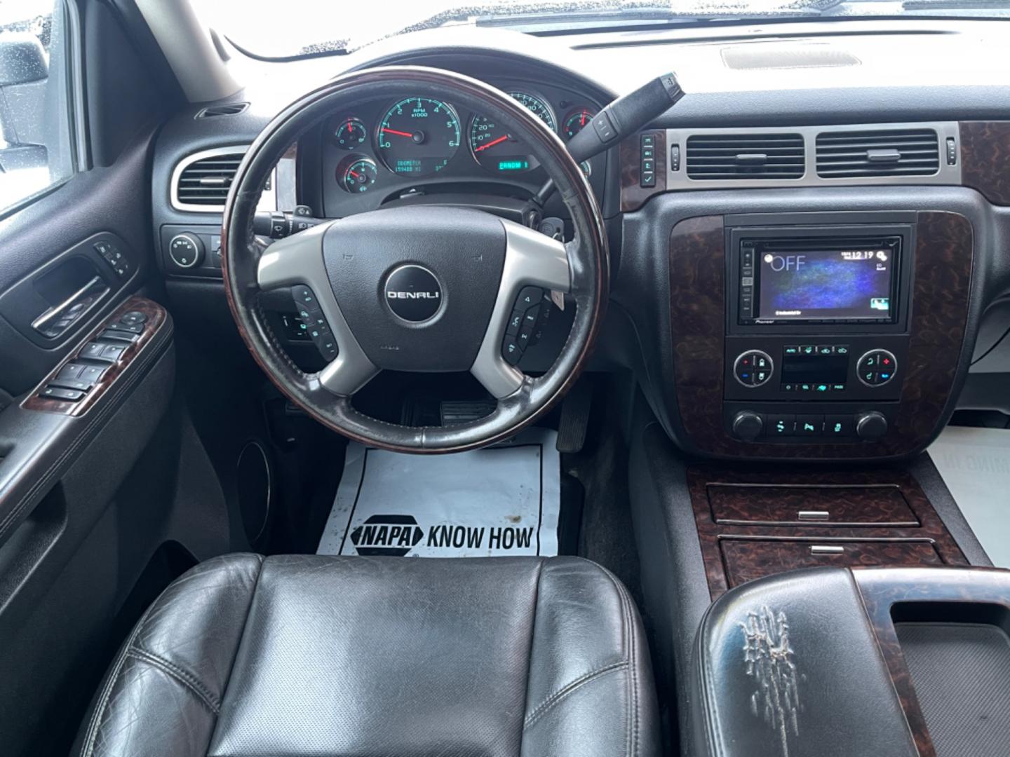 2014 Black /black leather GMC Sierra 2500HD Denali Crew Cab 4WD (1GT125EGXEF) with an 6.0L V8 OHV 16V FFV engine, 6-Speed Automatic transmission, located at 1960 Industrial Drive, Wasilla, 99654, (907) 274-2277, 61.573475, -149.400146 - Photo#10